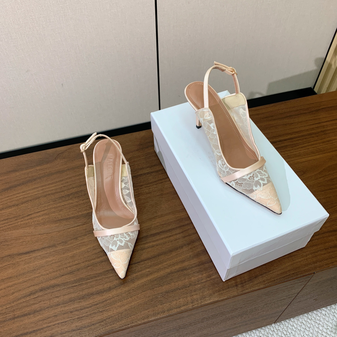 【Malone Souliers】蕾丝后空凉鞋。鞋面定制蕾丝，羊皮垫脚。进口真皮大底。跟高8.5cm码数
