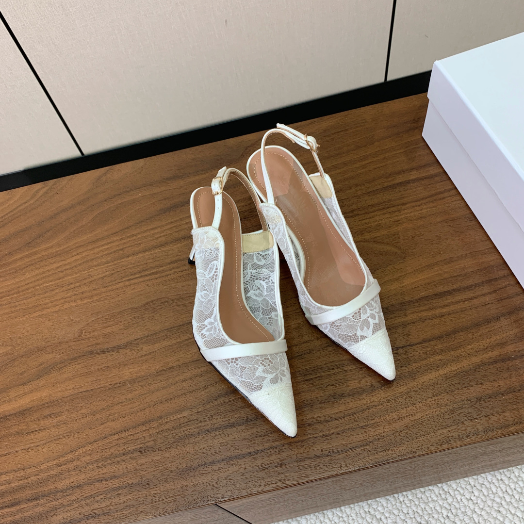 【Malone Souliers】蕾丝后空凉鞋。鞋面定制蕾丝，羊皮垫脚。进口真皮大底。跟高8.5cm码数