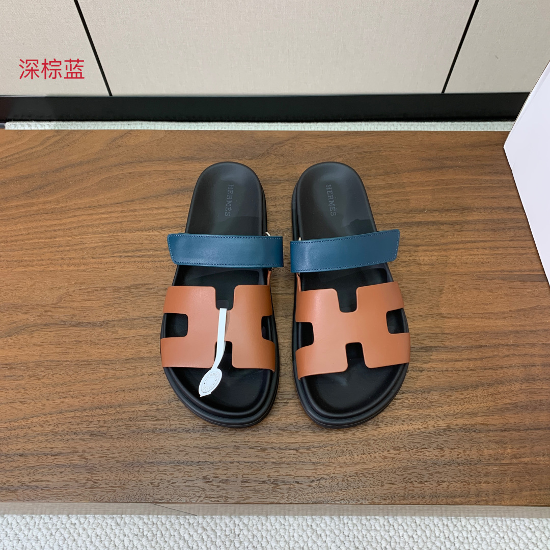 【Herm*s】顶级版本情侣款二舅拖。鞋面进口牛皮、羊京皮、掌纹皮。进口羊皮里，Tpu防滑耐磨大底。原版