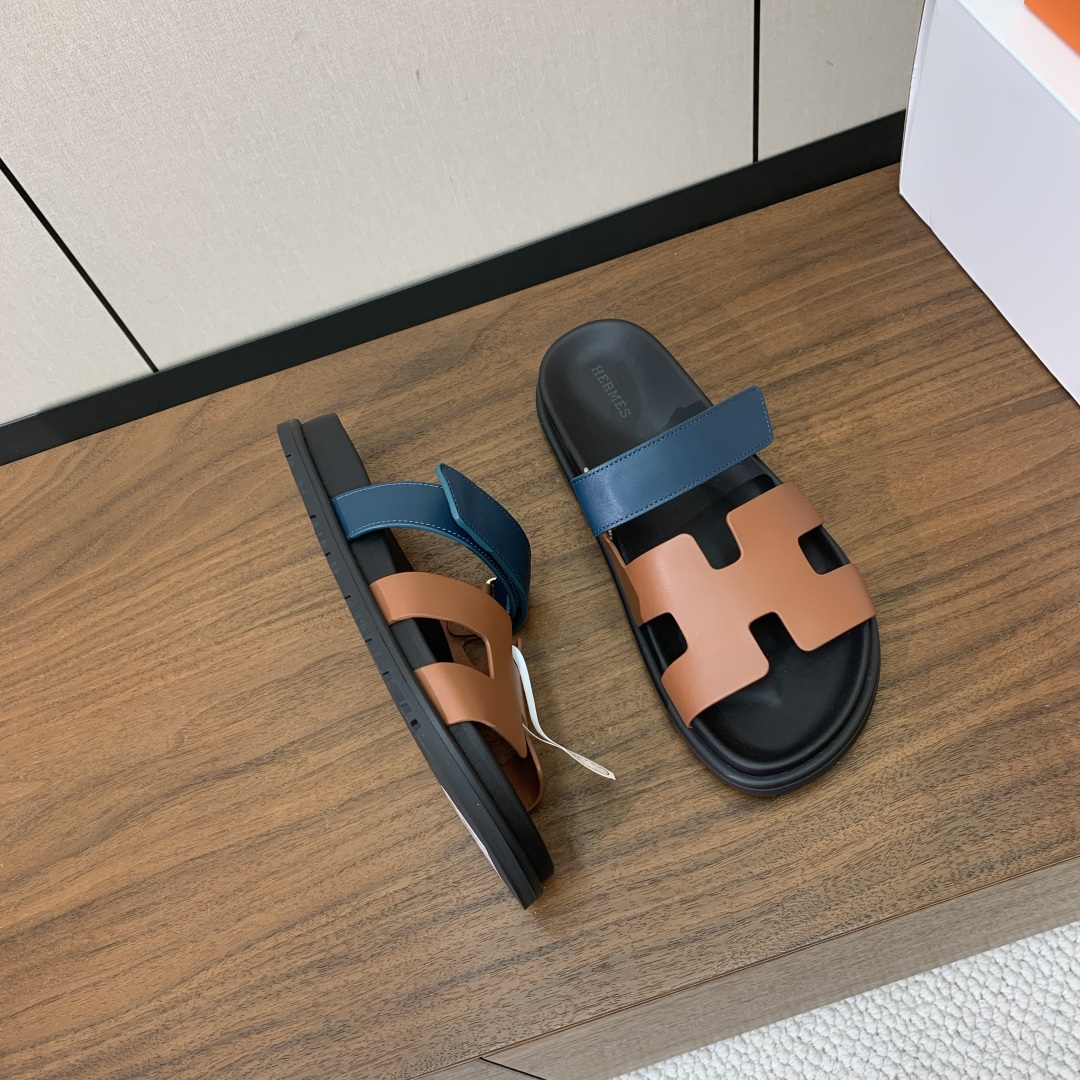 【Herm*s】顶级版本情侣款二舅拖。鞋面进口牛皮、羊京皮、掌纹皮。进口羊皮里，Tpu防滑耐磨大底。原版