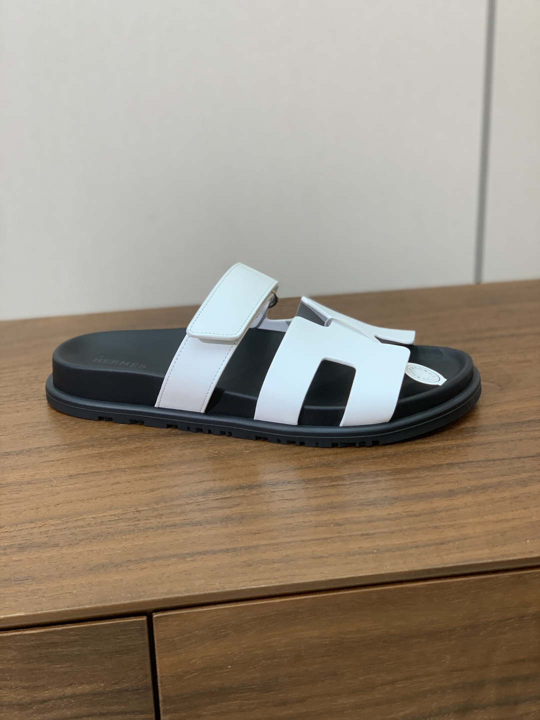 【Herm*s】顶级版本情侣款二舅拖。鞋面进口牛皮、羊京皮、掌纹皮。进口羊皮里，Tpu防滑耐磨大底。原版