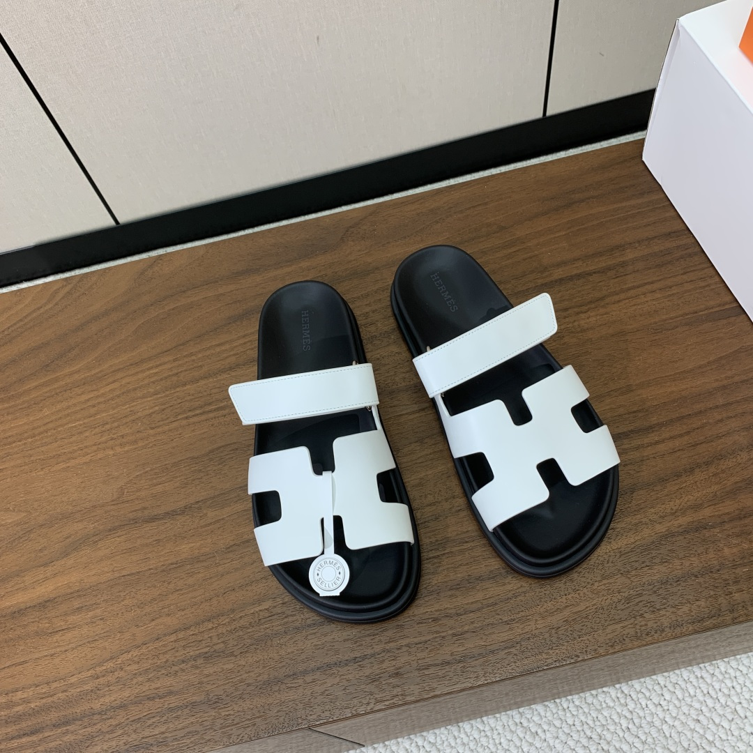 【Herm*s】顶级版本情侣款二舅拖。鞋面进口牛皮、羊京皮、掌纹皮。进口羊皮里，Tpu防滑耐磨大底。原版