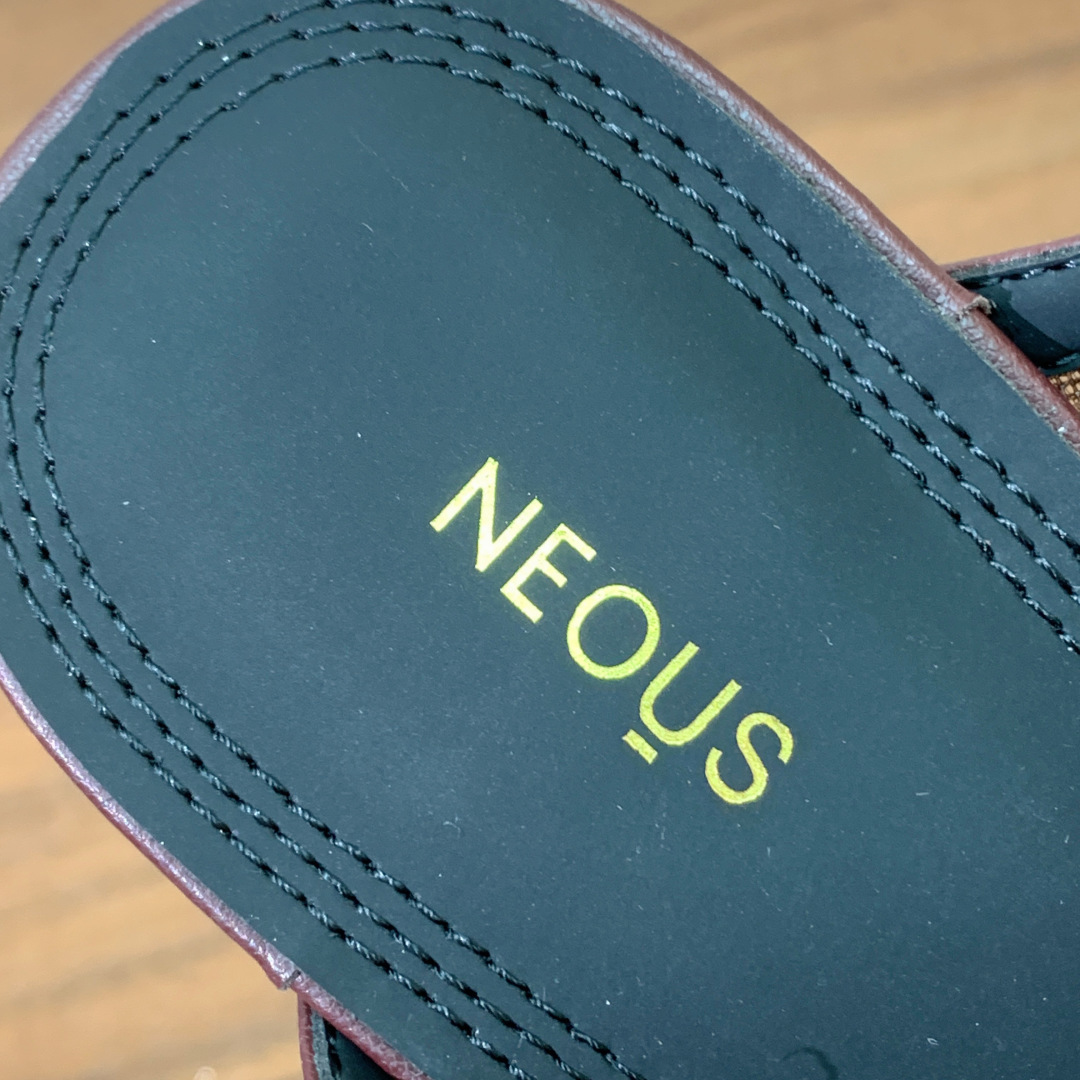 【Neous】网面拖鞋。优雅风格、创造不一样的感觉，鞋面牛皮➕网面，羊皮内里及垫脚。真皮大底。跟高8cm