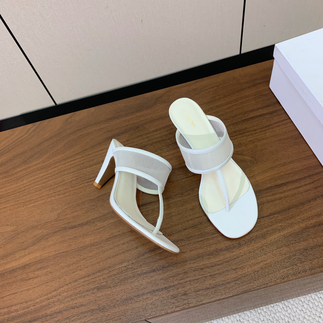 【Neous】网面拖鞋。优雅风格、创造不一样的感觉，鞋面牛皮➕网面，羊皮内里及垫脚。真皮大底。跟高8cm