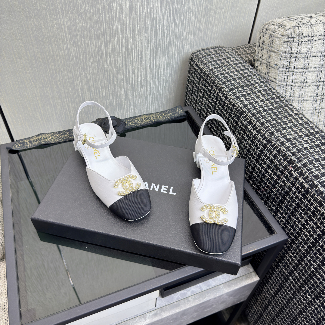 Chanel Mary Jane Leather Ballet Flats with Bow and Ankle Strap 10 cmp i1743258970486 4001 0 5