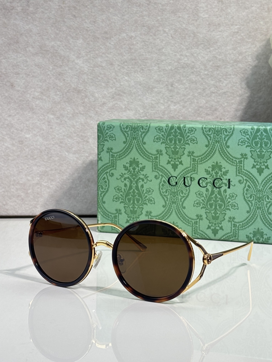 Очки Gucci