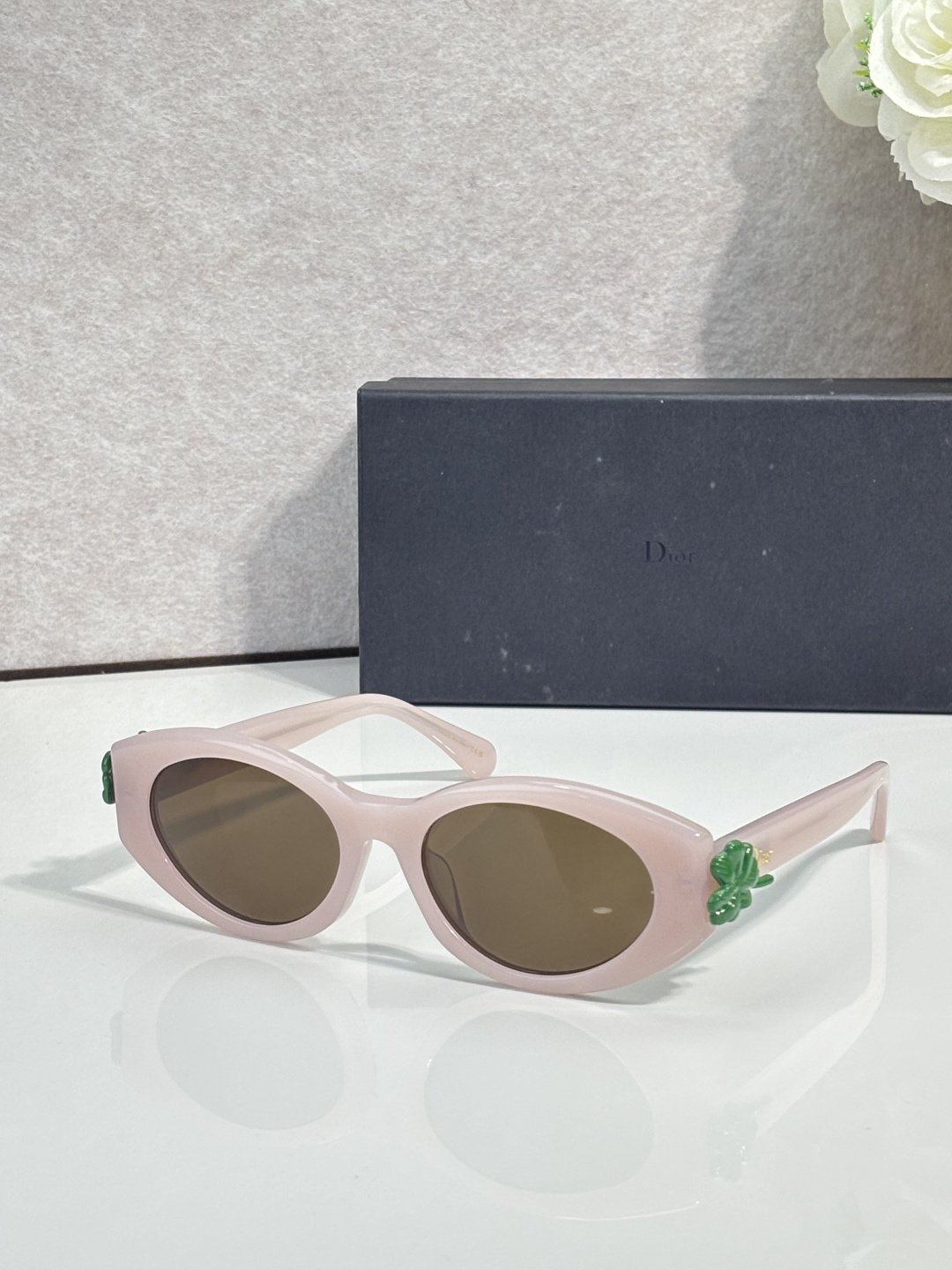 NO:864950,Dio* MODEL:Clover B1I SIZE:52-19- glasses, sunglasses, sunglasses, glasses, dior19860909Dio* MODEL:Clover B1I SIZE:52-19- 眼镜墨镜太阳镜,眼镜,dior,glasses
