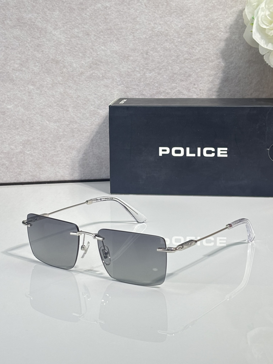 NO:884579,115 POLIC* MODELSPL SIZE57 mouth 18-145 glasses sunglasses sunglasses, glasses, loro piana19860909115 POLIC* MODELSPL SIZE57口18-145 眼镜墨镜太阳镜,眼镜,loro piana,glasses