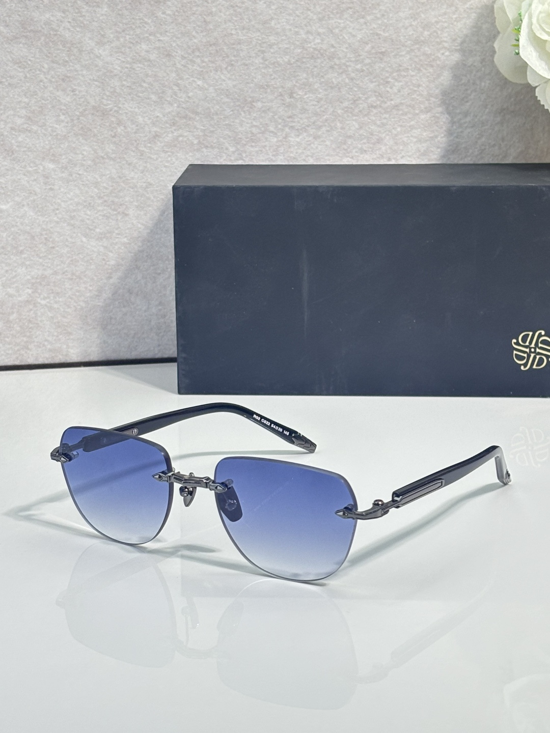NO:884431,John Dail* MODEL: R02 SIZE: 54 mouth 20- glasses with box, sunglasses, glasses19860909John Dail* MODEL: R02 SIZE: 54口20- 配盒眼镜墨镜太阳镜,眼镜,glasses