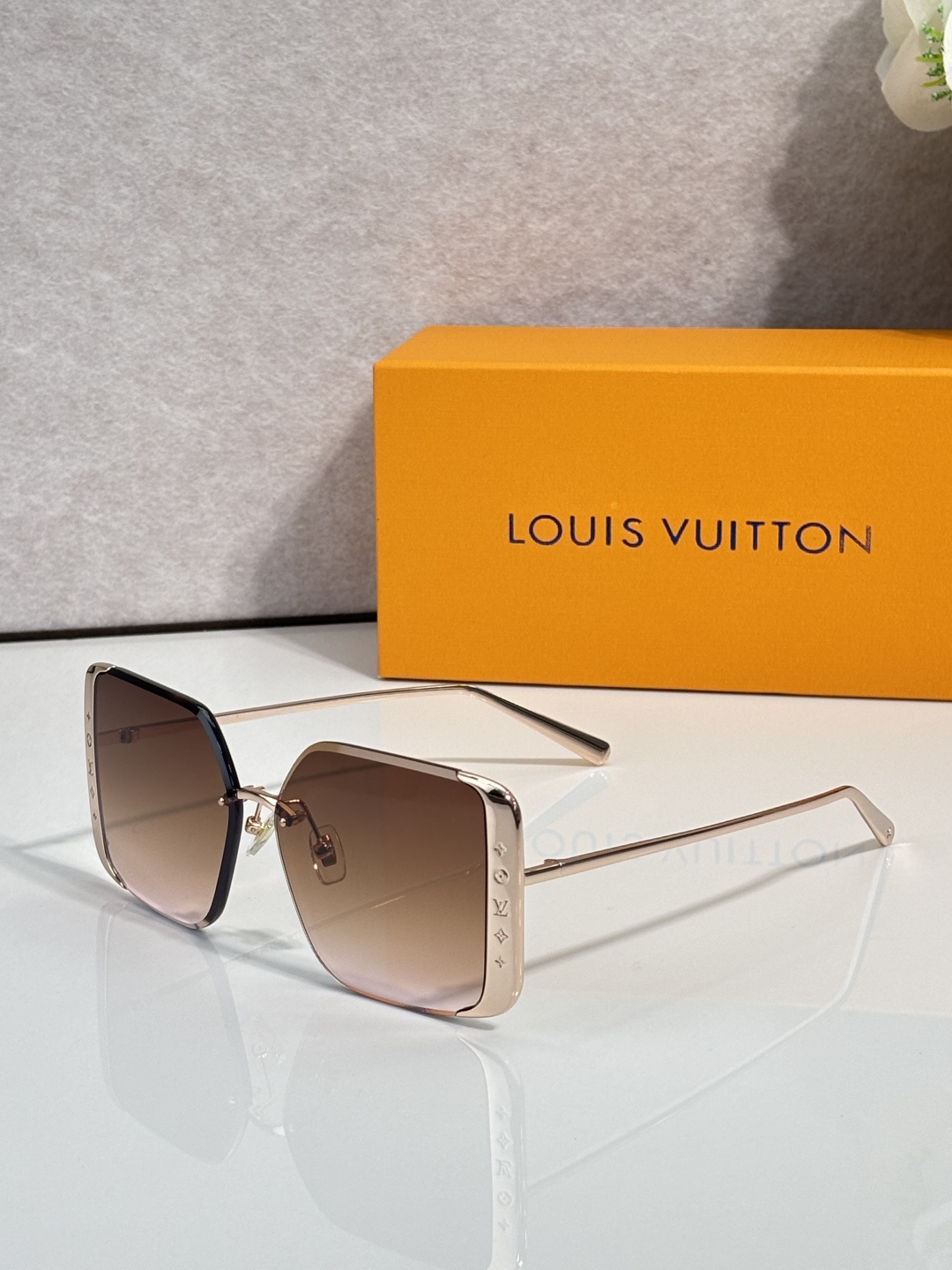 NO:926528,LOUIS VUITTO* MODELZ1994U SIZE57 mouth 13- glasses, sunglasses, sunglasses, glasses, louis vuitton19860909LOUIS VUITTO* MODELZ1994U SIZE57口13- 眼镜墨镜太阳镜,眼镜,louis vuitton,glasses