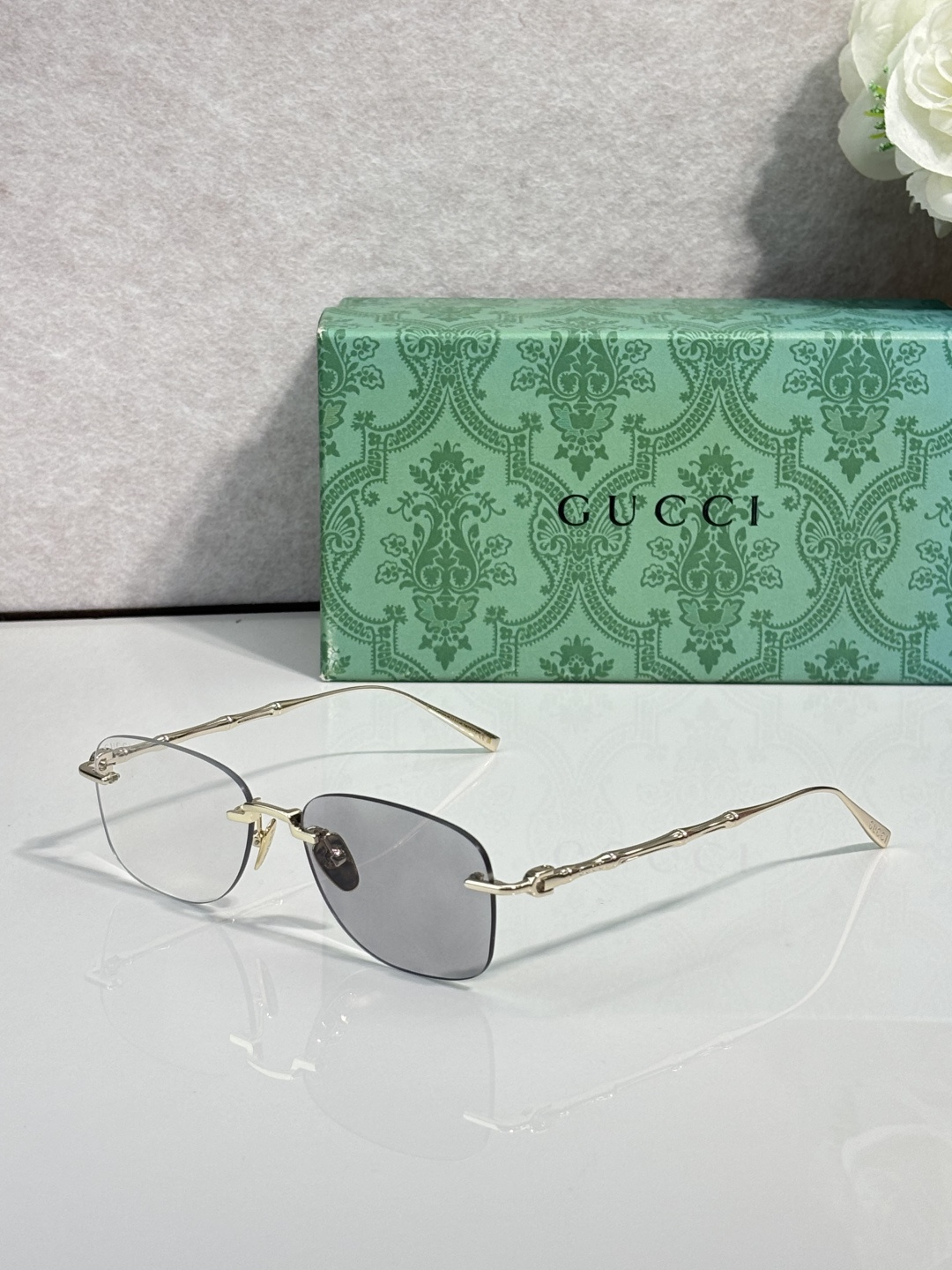 NO:926424,GUCC* MODELGG2387S SIZE57 mouth 16- color changing glasses, sunglasses, glasses, gucci19860909GUCC* MODELGG2387S SIZE57口16- 变色眼镜墨镜太阳镜,眼镜,gucci,glasses