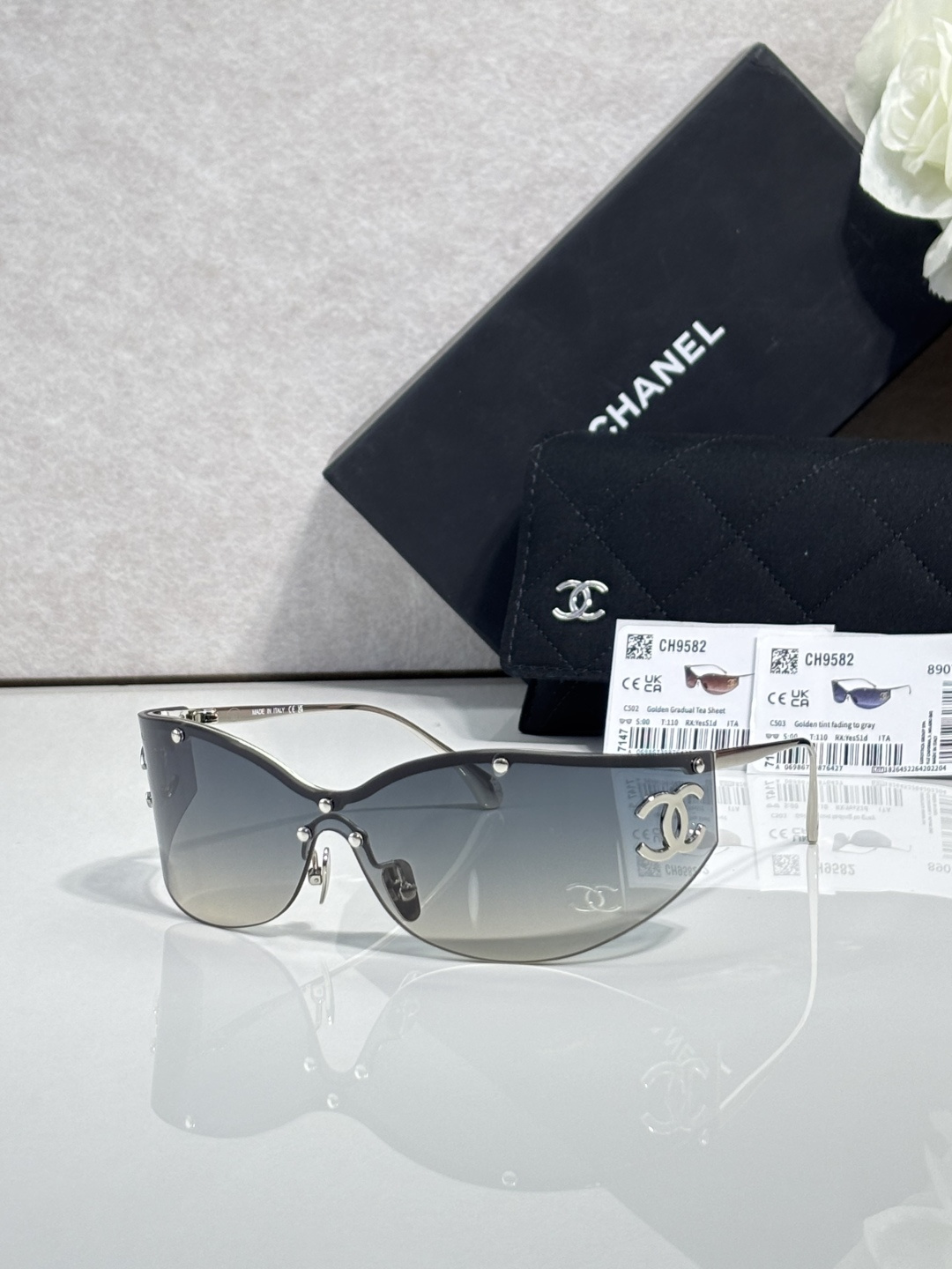 NO:952498,CHANE* original 3-nail nose bridge, independent coding 26logo logo MODELCH9582 SIZE142 mouth 0-glasses, sunglasses, sunglasses, glasses, chanel19860909CHANE* 原版3钉鼻梁 独立编码 26logo标识 MODELCH9582 SIZE142口0-眼镜墨镜太阳镜,眼镜,chanel,glasses