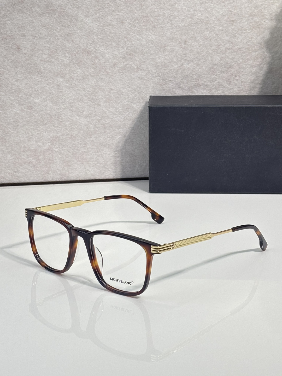 NO:954025,95 MONT BLAN* MODEL: MB0391O SIZE: 51 mouth 19- glasses, sunglasses, glasses1986090995 MONT BLAN* MODEL:MB0391O SIZE: 51口19- 眼镜墨镜太阳镜,眼镜,glasses