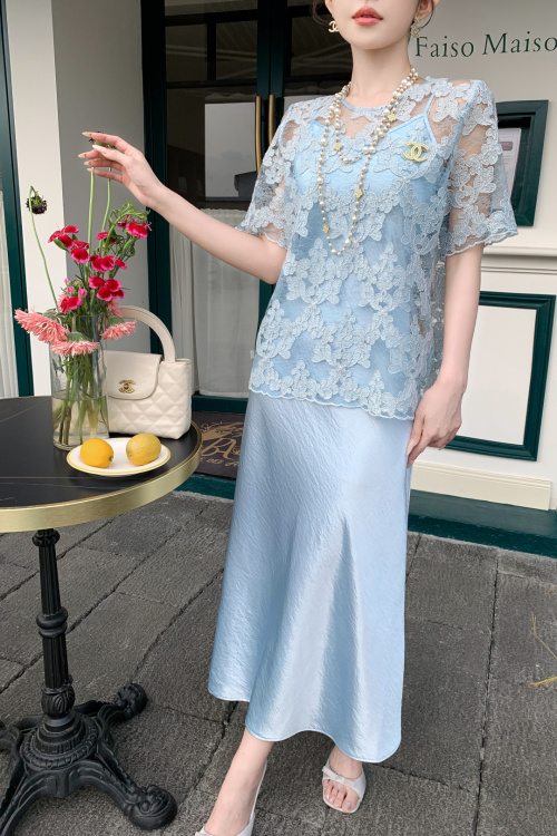 Elegant Lace Two-Piece Set, Perfect for Special Occasions, Available in S-XL 1 Elegant Lace Two-Piece Set, Perfect for Special Occasions, Available in S-XL