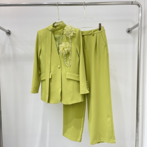 Elegant Women's Suit Set - Stylish, Slim Fit, and Versatile for All Occasions 1 Elegant Women's Suit Set - Stylish, Slim Fit, and Versatile for All Occasions