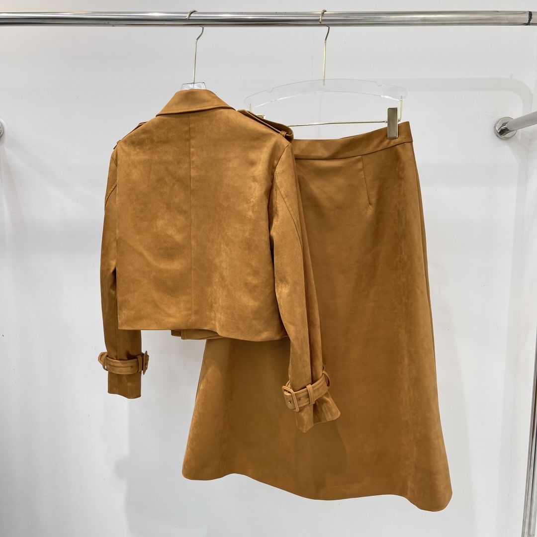 Women's Suede Skirt Suit, New British Style Designer Two-Piece Outfit 6 cmp i1756362962058 7696 0 4
