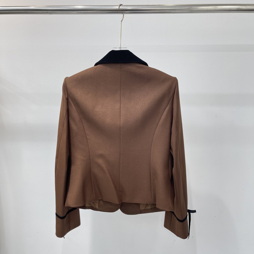 Elegant Women's Brown Blazer and Pleated Skirt Set with Bow Detail 7 cmp i1757567866609 73 0 4