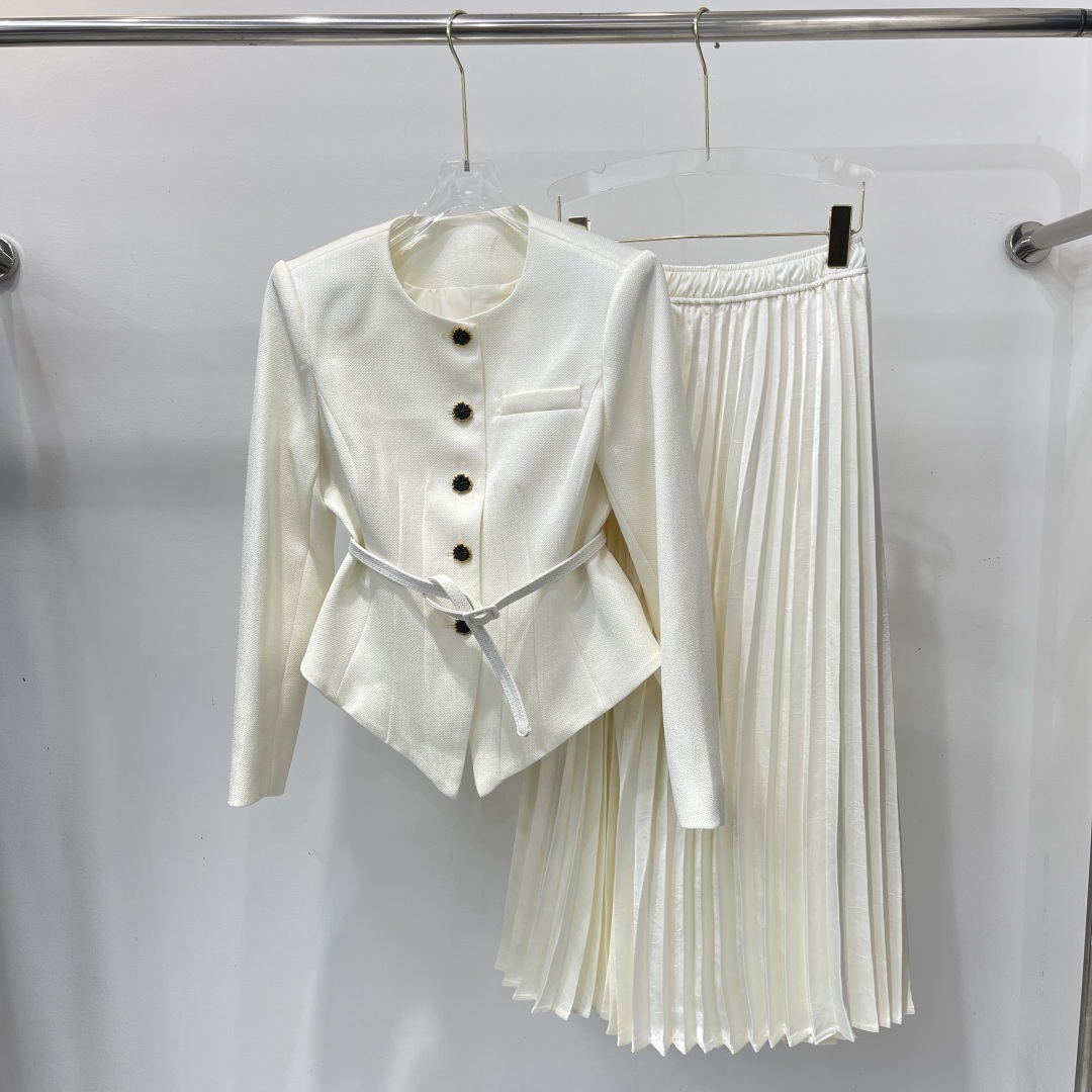 Elegant Women's Fashion Blazer & Pleated Skirt Set - Slim Fit, Two Colors 2 cmp i1757745286418 9286 0 0