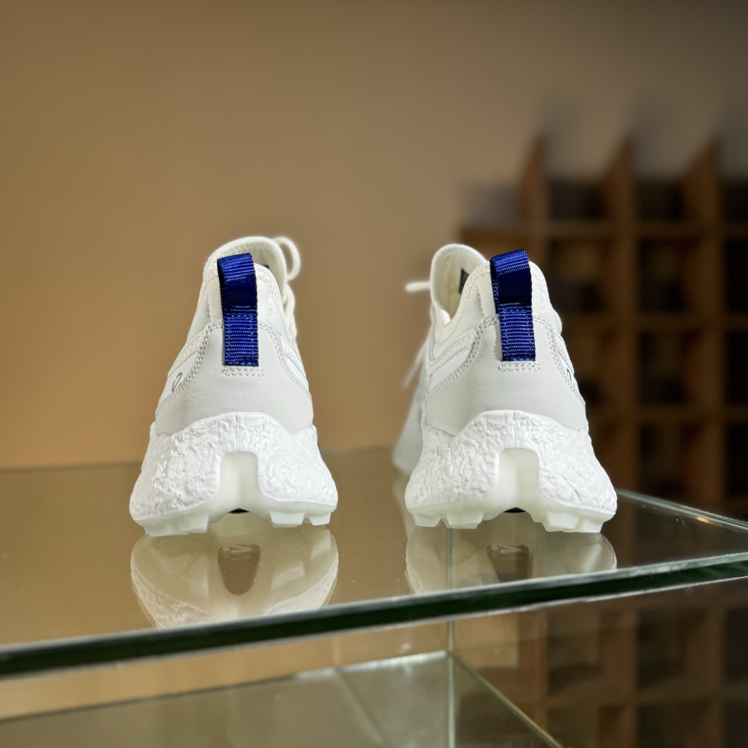 Ecco爱步 防滑跑步鞋 健步C系列新款 黄景瑜同款 牛皮鞋面