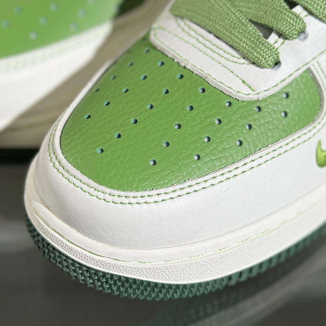 Nike Air Force 1 Low 07 x Louis Vuitton 白绿小钩 KK1988-086