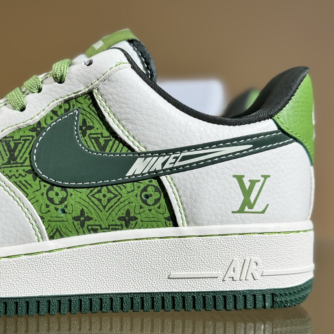 Nike Air Force 1 Low 07 x Louis Vuitton 白绿小钩 KK1988-086