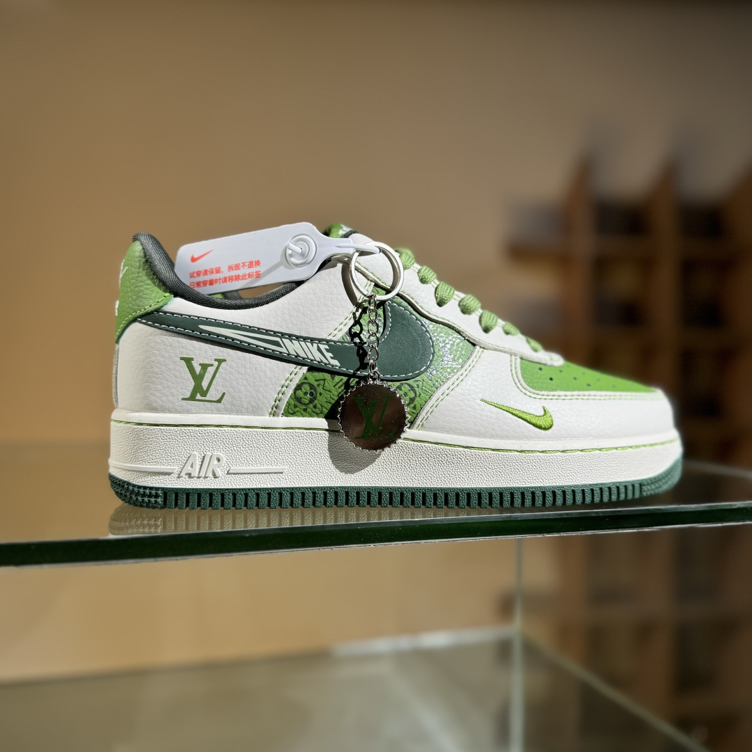 Nike Air Force 1 Low 07 x Louis Vuitton 白绿小钩 KK1988-086