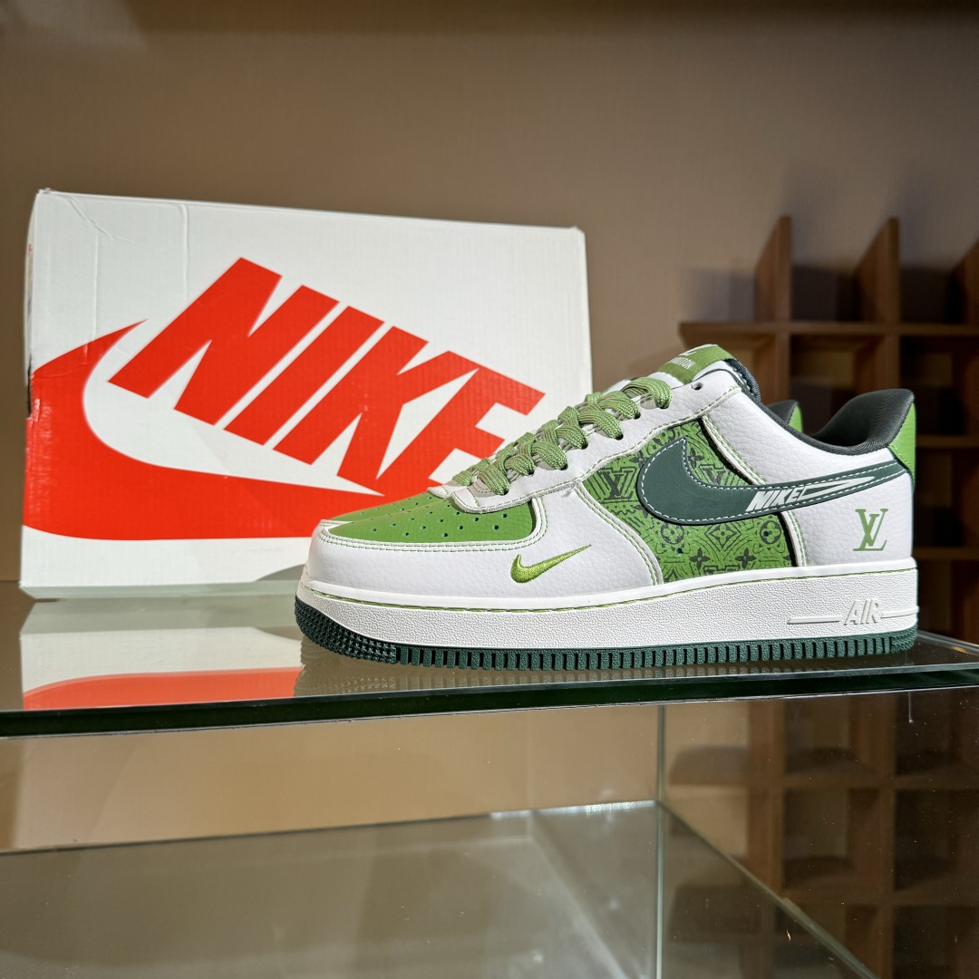 Nike Air Force 1 Low 07 x Louis Vuitton 白绿小钩 KK1988-086