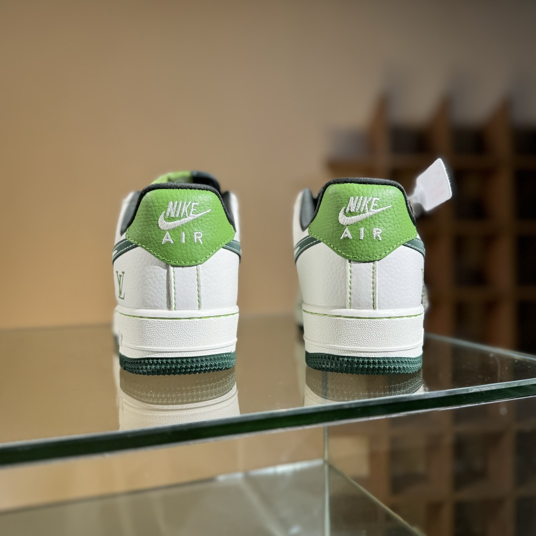 Nike Air Force 1 Low 07 x Louis Vuitton 白绿小钩 KK1988-086