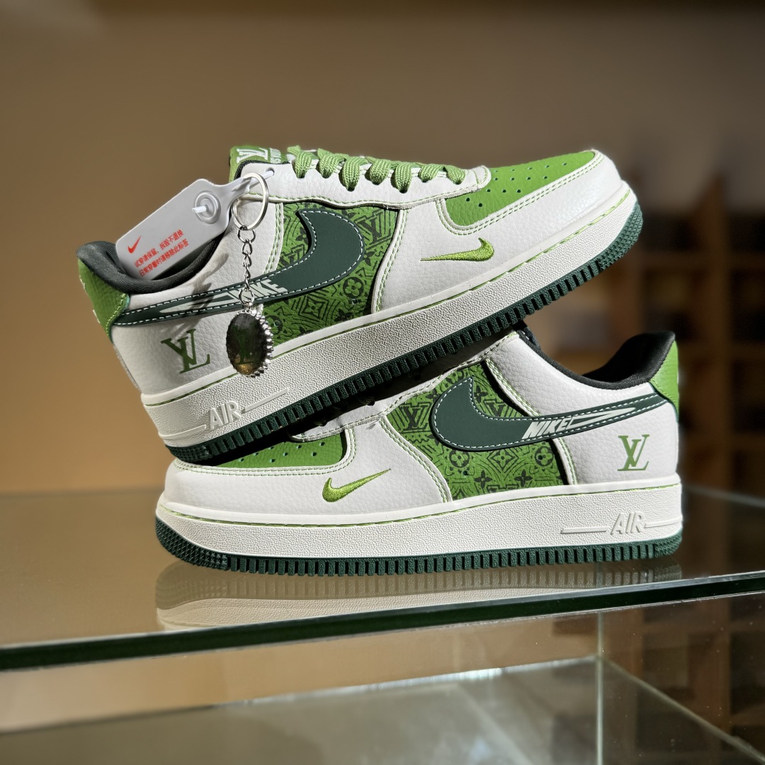 Nike Air Force 1 Low 07 x Louis Vuitton 白绿小钩 KK1988-086