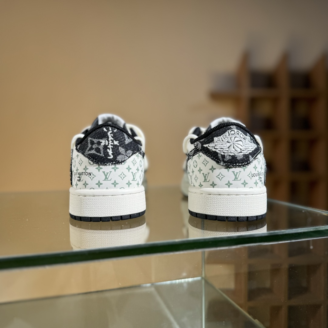 Travis Scott x Fragment Design x Air Jordan 1 Low OG SP AJ1 LV联名 黑印花抽绳 低帮文化休闲板鞋 YX5066-325