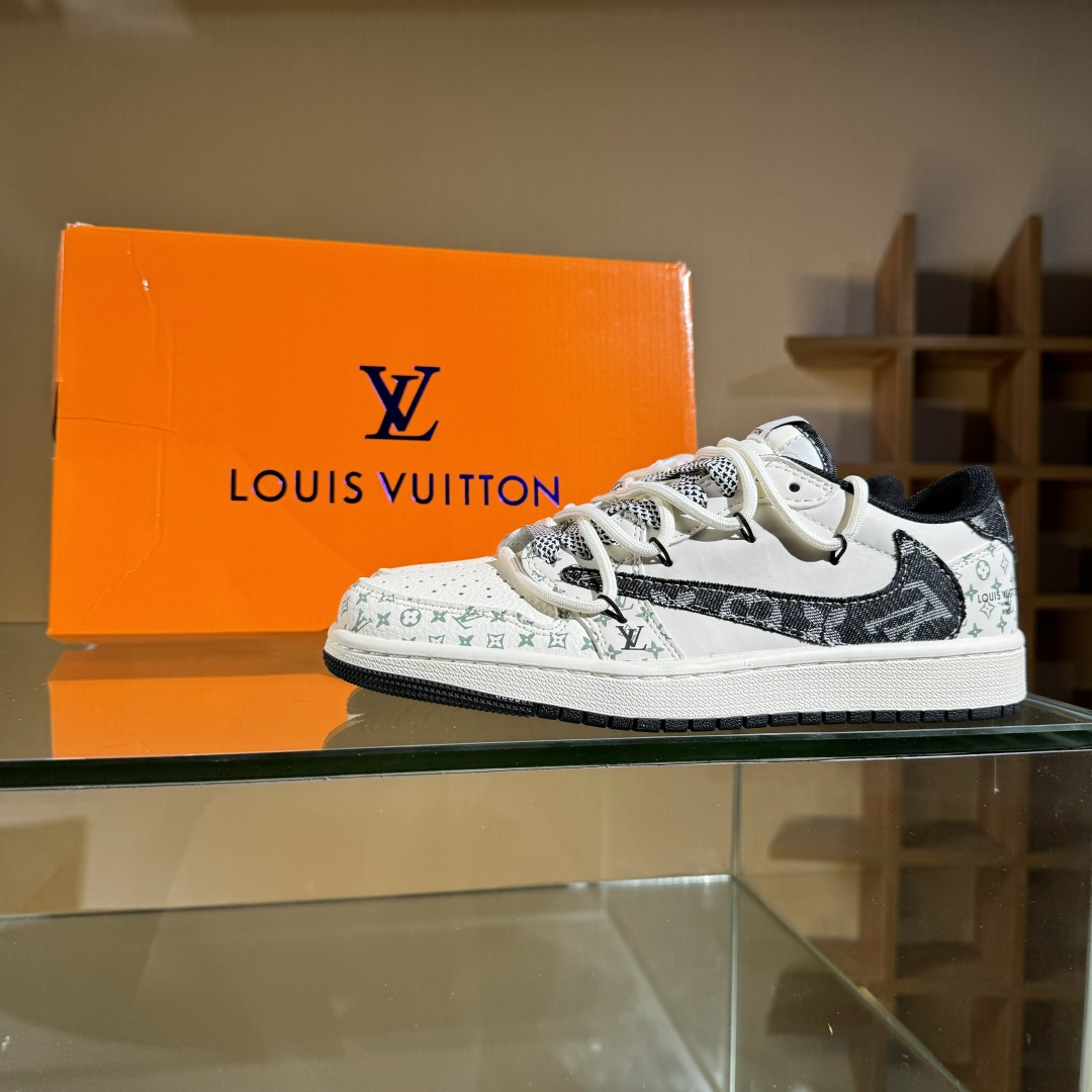 Travis Scott x Fragment Design x Air Jordan 1 Low OG SP AJ1 LV联名 黑印花抽绳 低帮文化休闲板鞋 YX5066-325