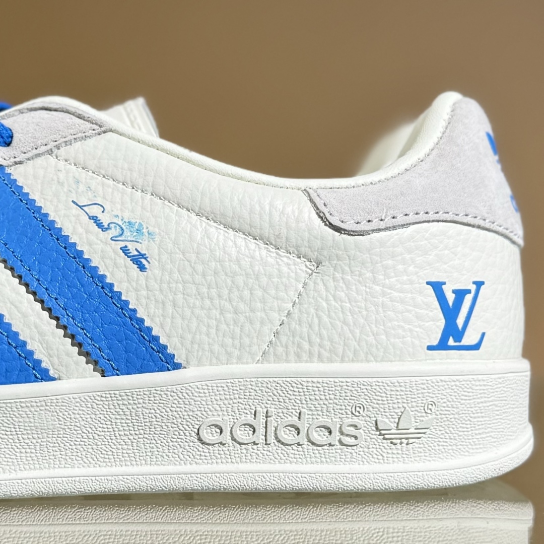 adidas SAMBA OG 德训鞋 高端定制桑巴系列低帮休闲板鞋 男女同款 DD6605