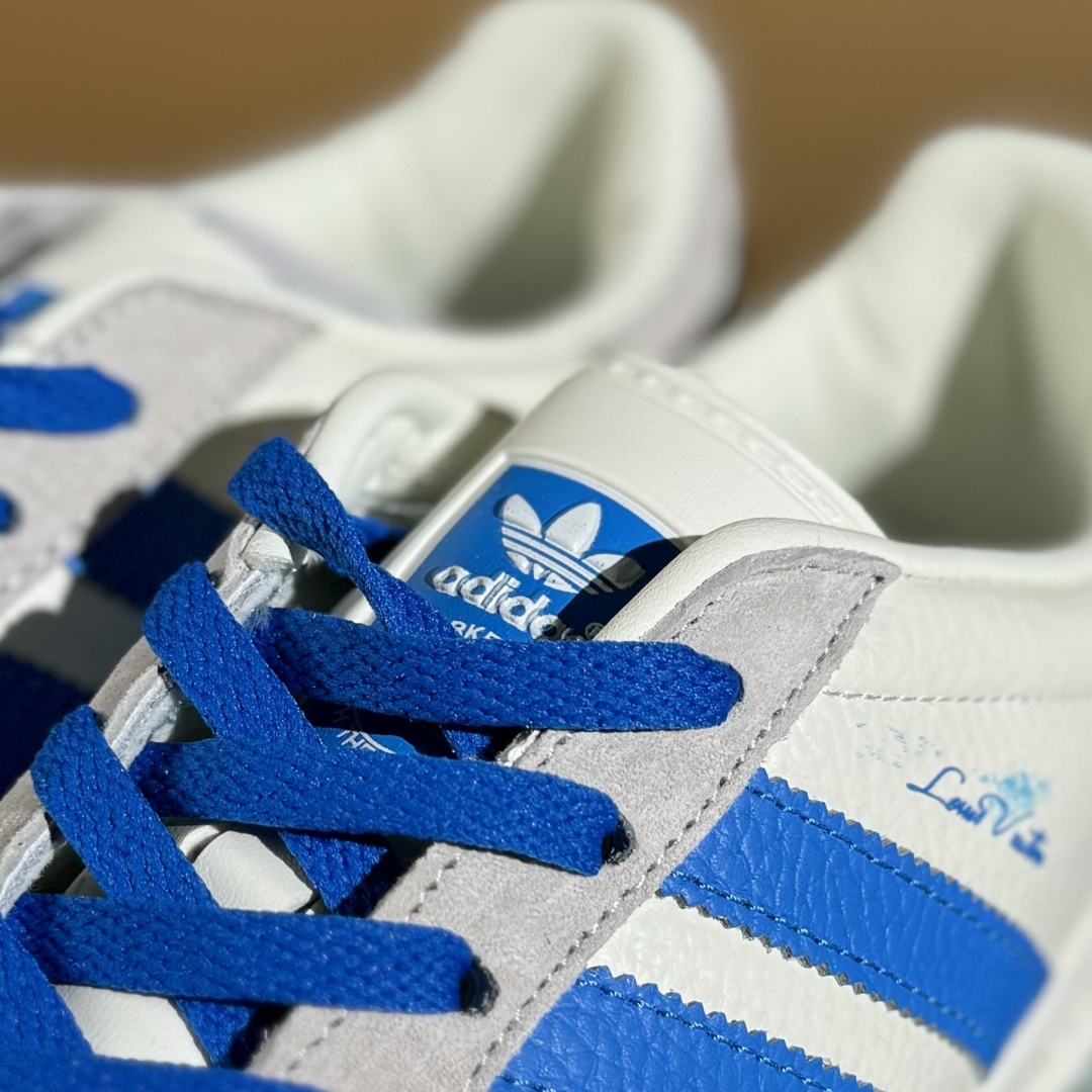 adidas SAMBA OG 德训鞋 高端定制桑巴系列低帮休闲板鞋 男女同款 DD6605