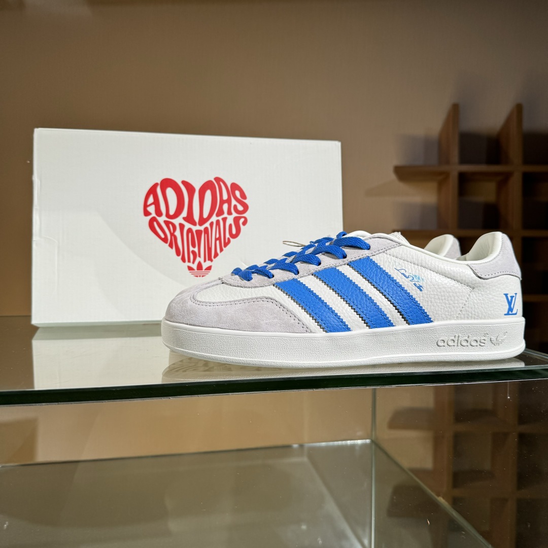 adidas SAMBA OG 德训鞋 高端定制桑巴系列低帮休闲板鞋 男女同款 DD6605