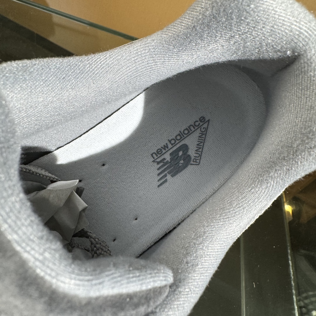 X版 New Balance 2002系列 复古休闲跑步鞋 M2002RST