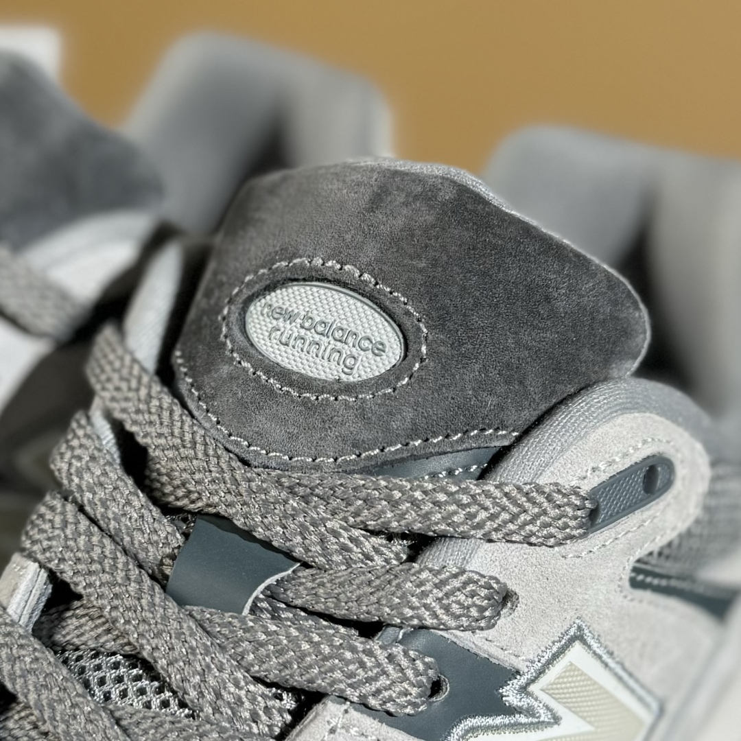 X版 New Balance 2002系列 复古休闲跑步鞋 M2002RST