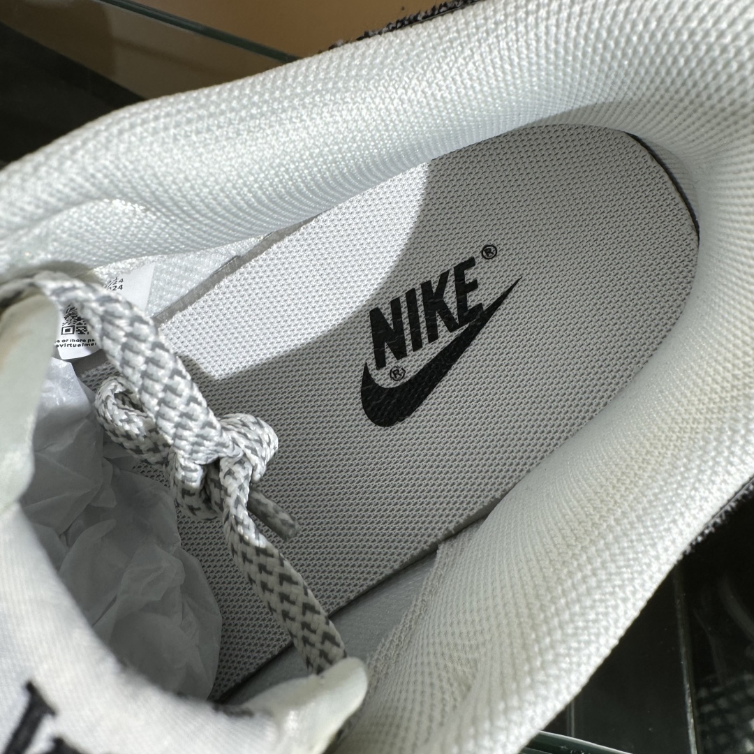 Nike SB Dunk Low x Louis Vuitton 黑白双小勾满天星 YX5066-351