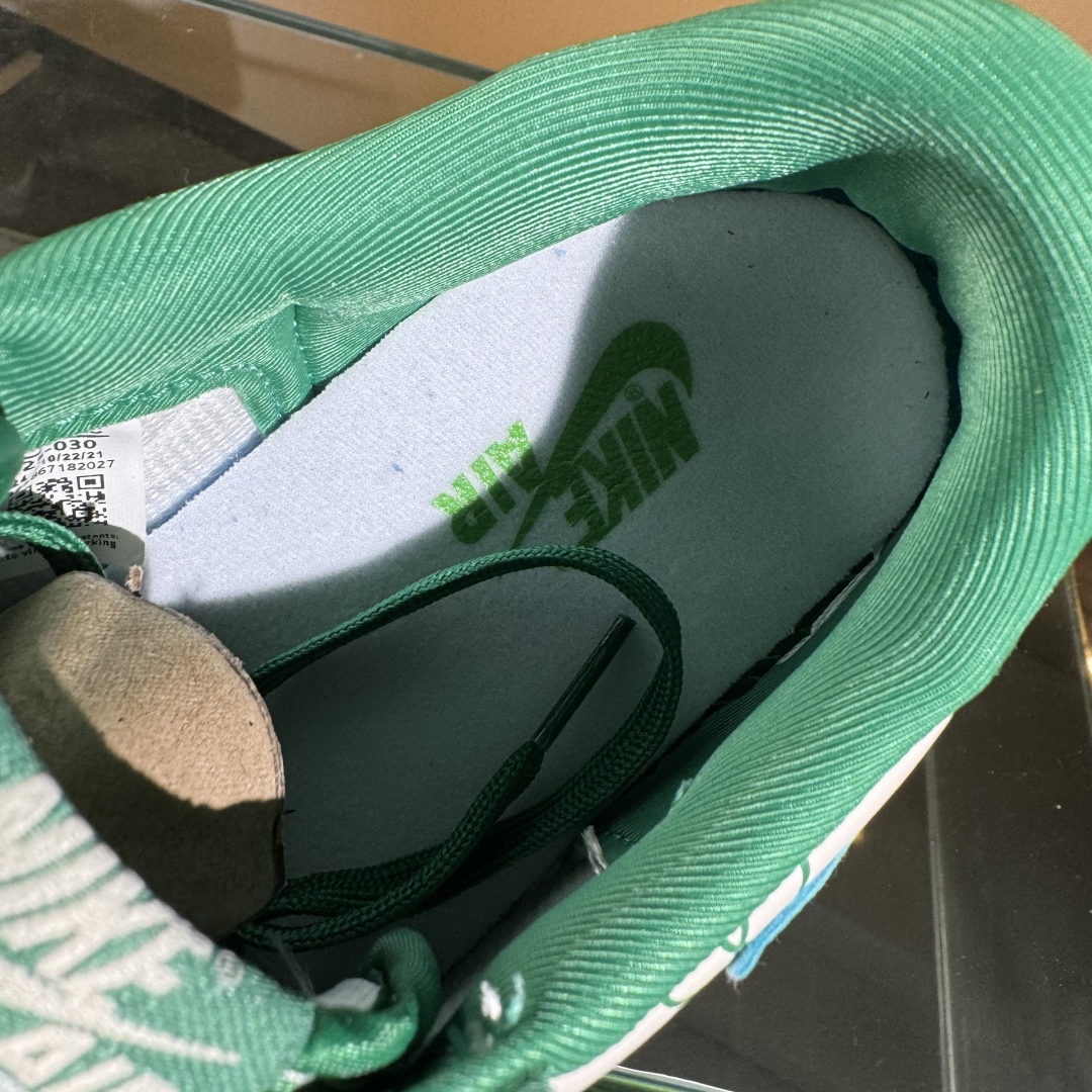 Travis Scott x Nike Air Jordan 1 Low 米绿爱心 Air Jordan 1 Low 反转米绿爱心小勾倒钩 LD2025-030