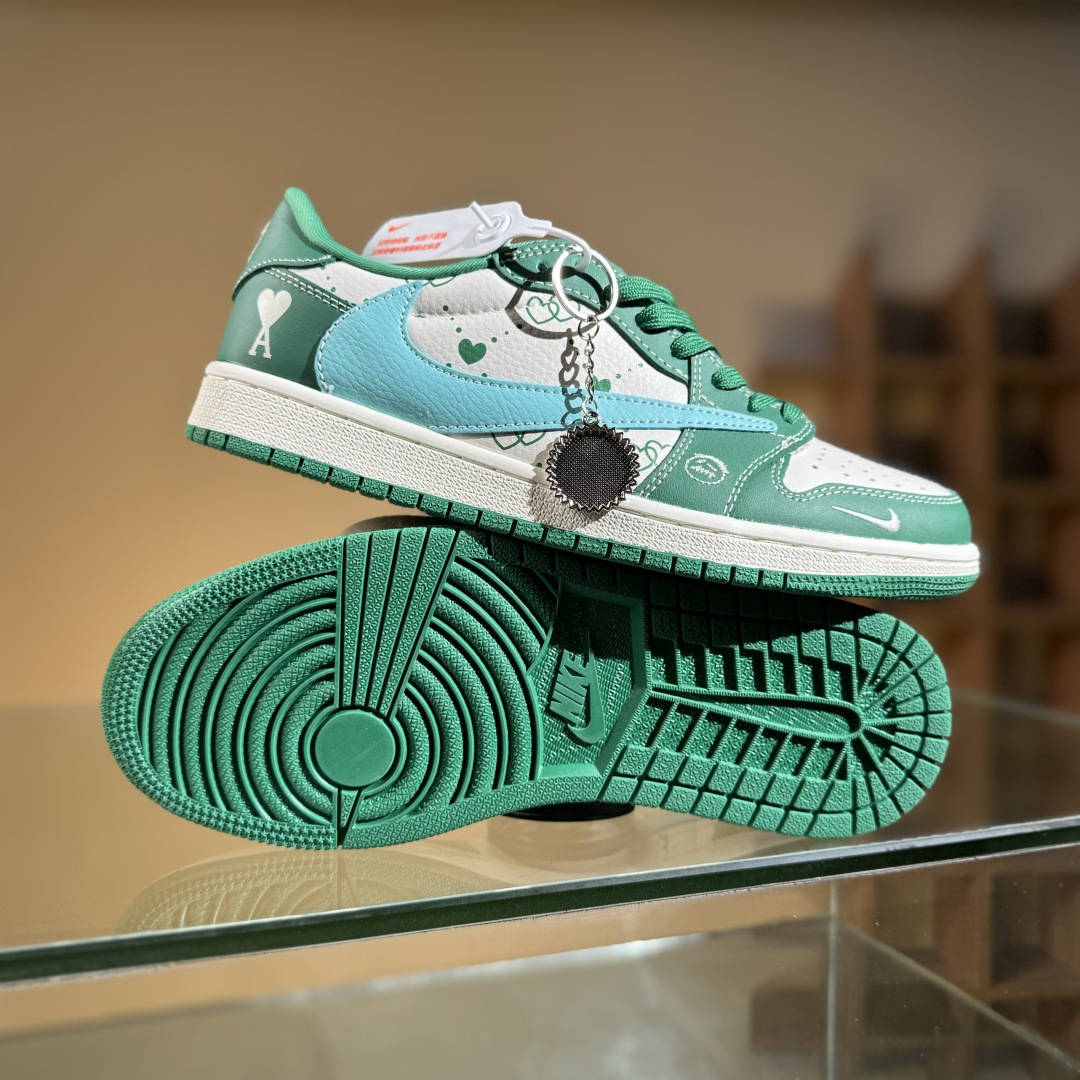 Travis Scott x Nike Air Jordan 1 Low 米绿爱心 Air Jordan 1 Low 反转米绿爱心小勾倒钩 LD2025-030