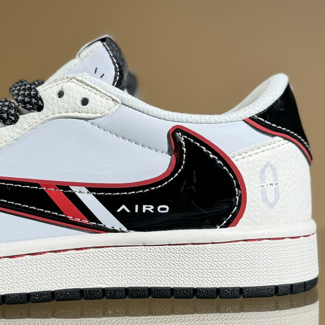 Travis Scott x Nike Air Jordan 1 Low 问界M9米蓝红 Air Jordan 1 Low 反转白蓝红倒钩 FC1688-238