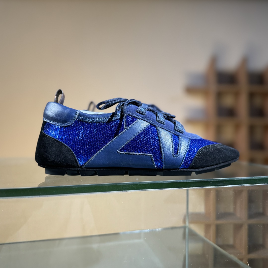2025早春发布新款LOUIS VUITTON SneaKerina 德训鞋 芭蕾舞鞋