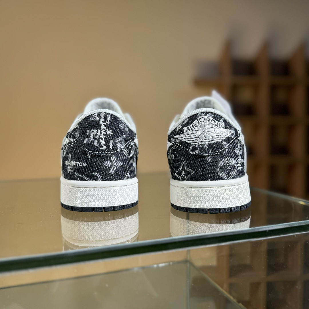 Travis Scott x Fragment Design x Air Jordan 1 Low OG SP AJ1 乔1 LV联名 黑牛仔布 低帮文化休闲板鞋 YX5066-327