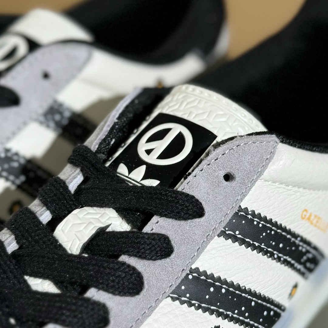 adidas Originals Gazelle INdoor x Louis Vuitton 三叶草休闲防滑耐磨低帮板鞋  DM1234-011