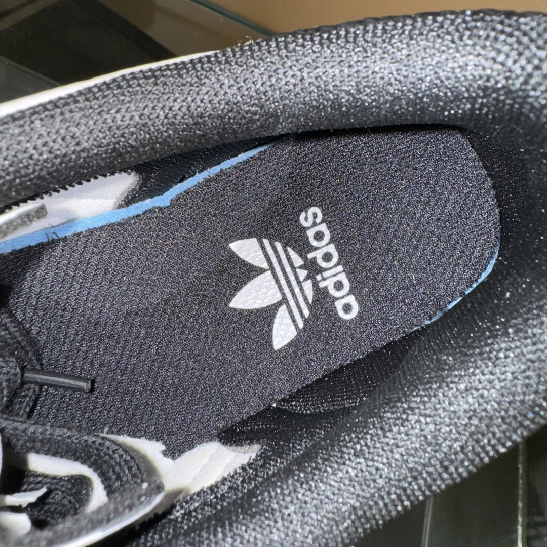 adidas Originals Gazelle INdoor x Louis Vuitton 三叶草休闲防滑耐磨低帮板鞋  DM1234-011