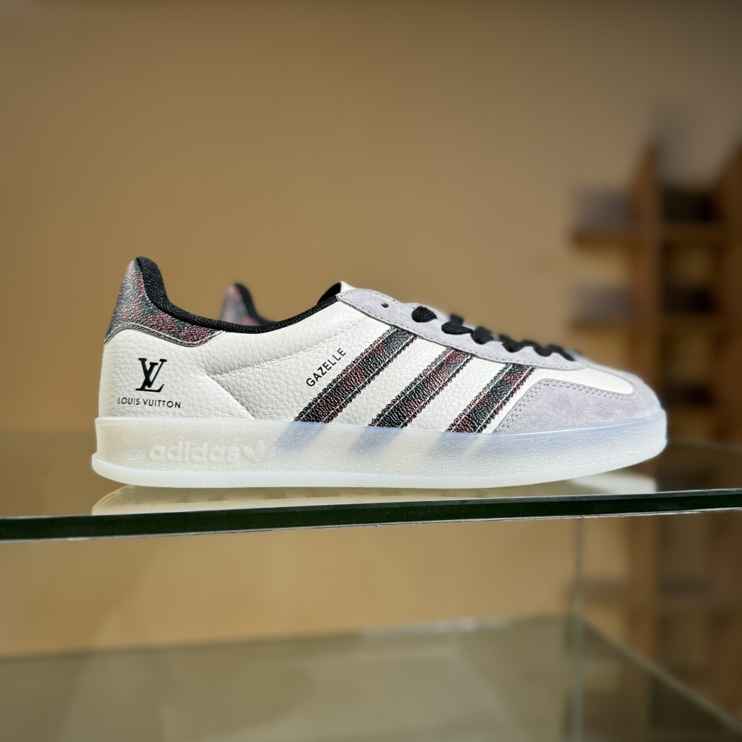 adidas Originals Gazelle INdoor x Louis Vuitton 三叶草休闲防滑耐磨低帮板鞋 DM1234-009 adidas Originals Gazelle INdoor x Louis Vuitton 三叶草休闲防滑耐磨低帮板鞋 DM1234-009