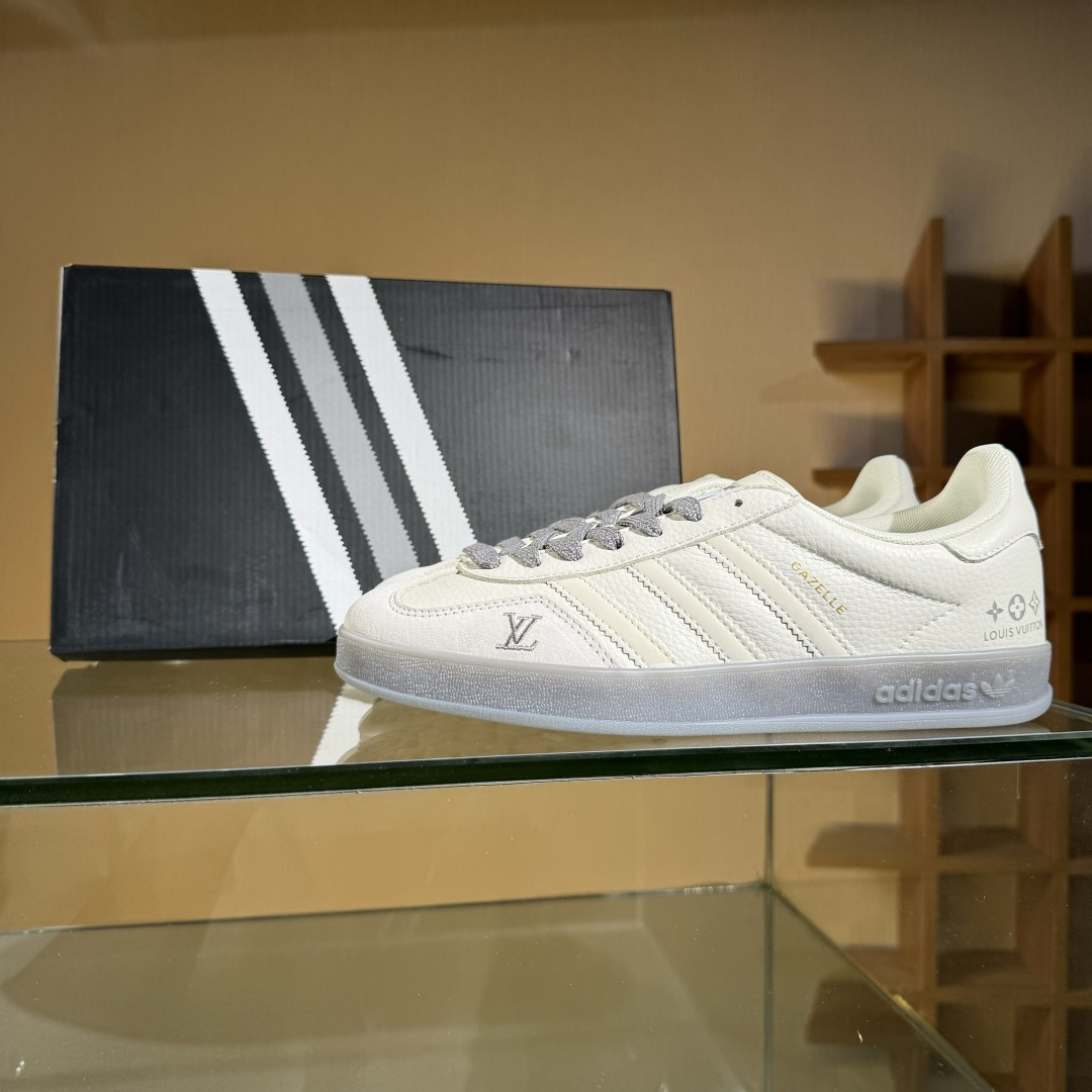 adidas Originals Gazelle INdoor x Louis Vuitton 三叶草休闲防滑耐磨低帮板鞋  DM1234-002