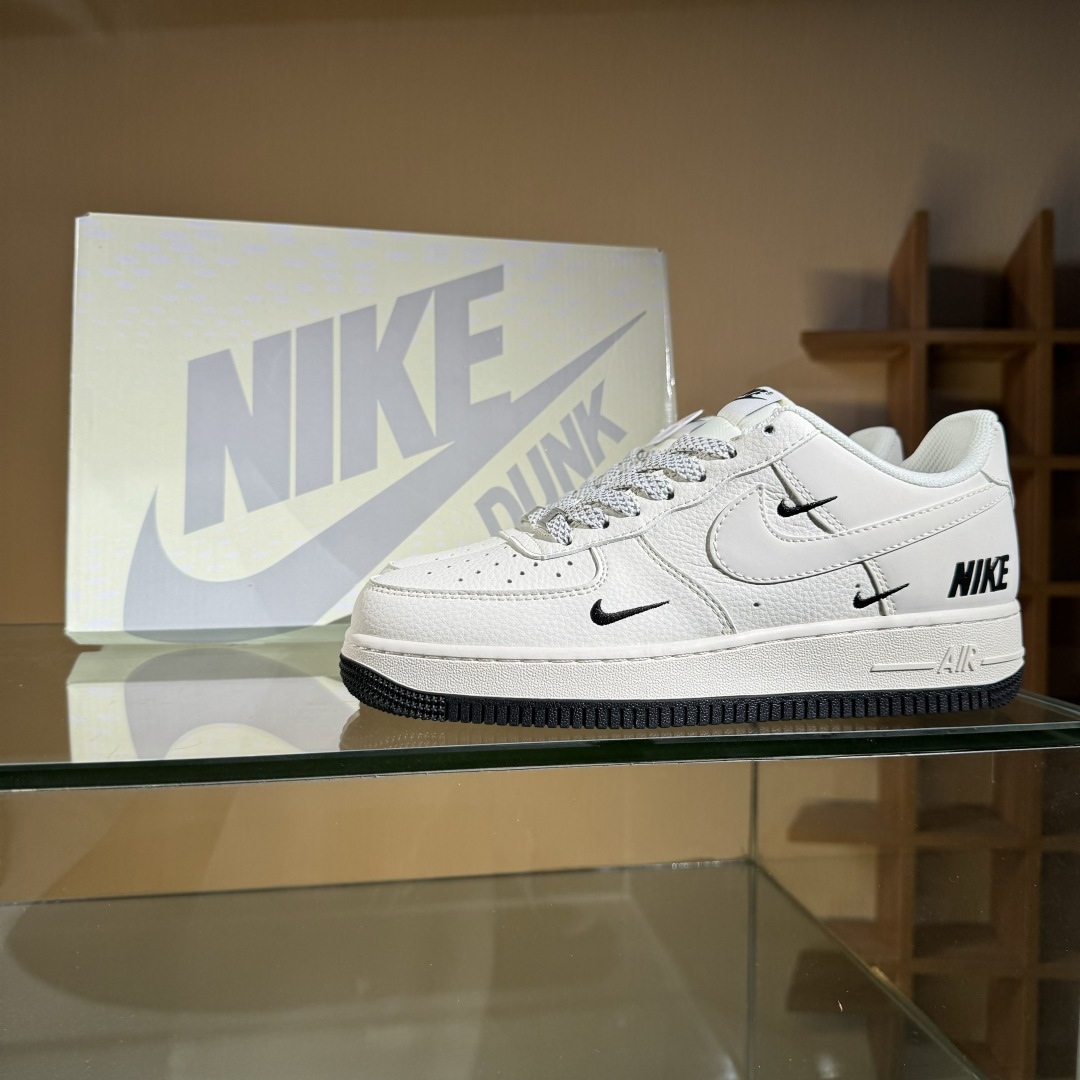 Nike Air Force 1'07 Low 耐克联名 黑小三勾 空军一号低帮休闲板鞋 XX3168-183