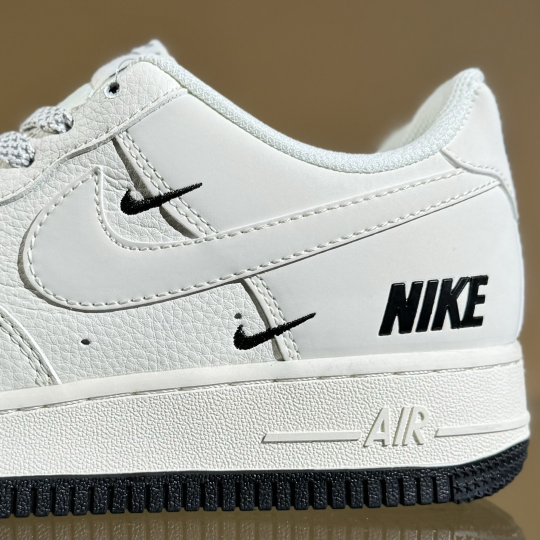 Nike Air Force 1'07 Low 耐克联名 黑小三勾 空军一号低帮休闲板鞋 XX3168-183