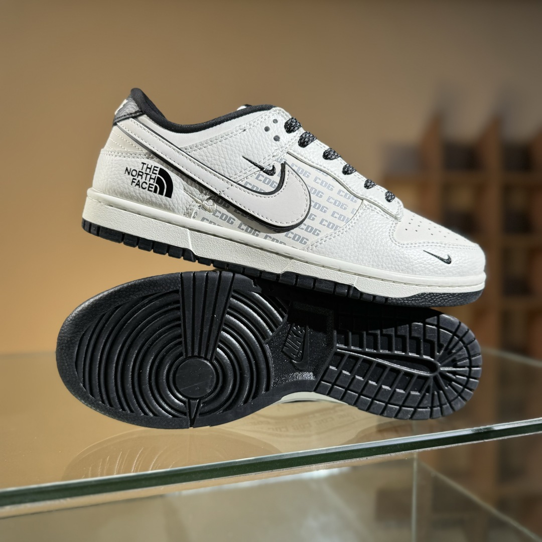 Nike SB Dunk Low 北面联名 黑白三小勾 周年高端定制 低帮休闲板鞋 SC9207-423