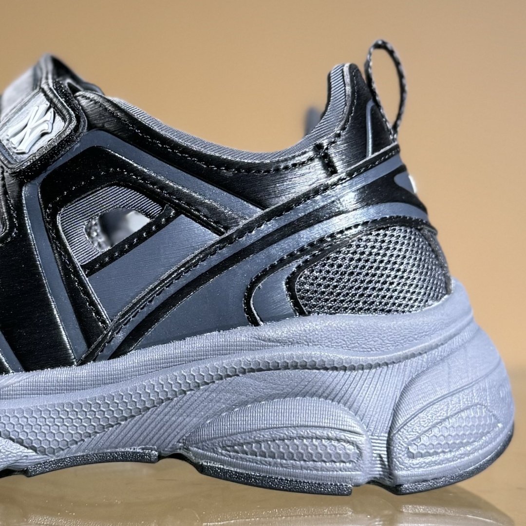 MLB ACE RUNNER MARY JANE 厚底老爹风魔术贴镂空休闲运动慢跑凉鞋 3ASDACE53 MLB ACE RUNNER MARY JANE 厚底老爹风魔术贴镂空休闲运动慢跑凉鞋 3ASDACE53